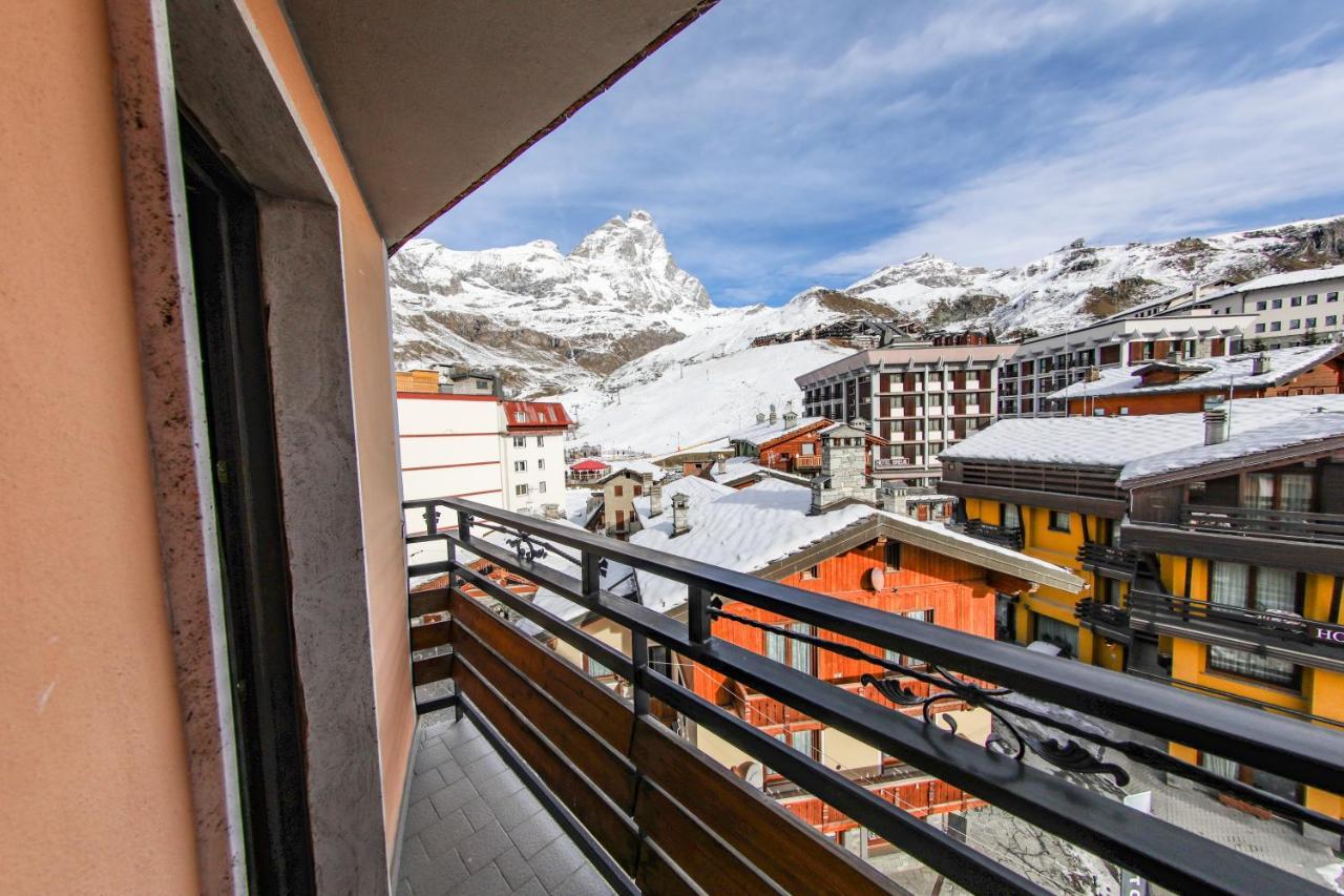 Hotel Sporting Breuil-Cervinia Eksteriør bilde